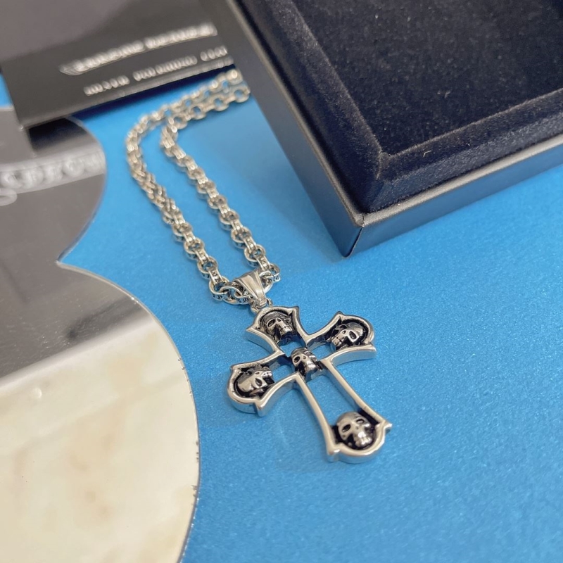 Ch**me He**ts necklaces
